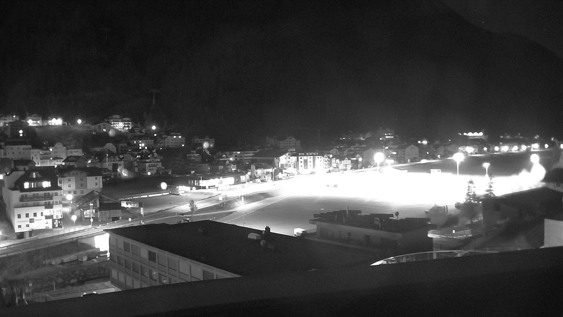 Archived image Webcam Center of Ischgl