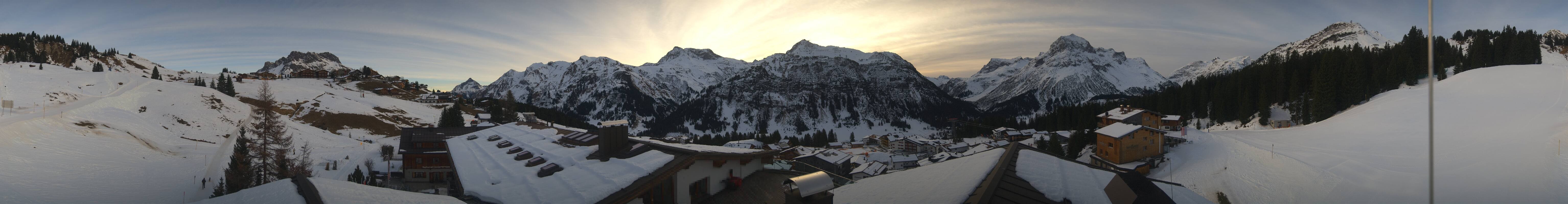 Archiv Foto Webcam Panorama Oberlech - Hotel Goldener Berg