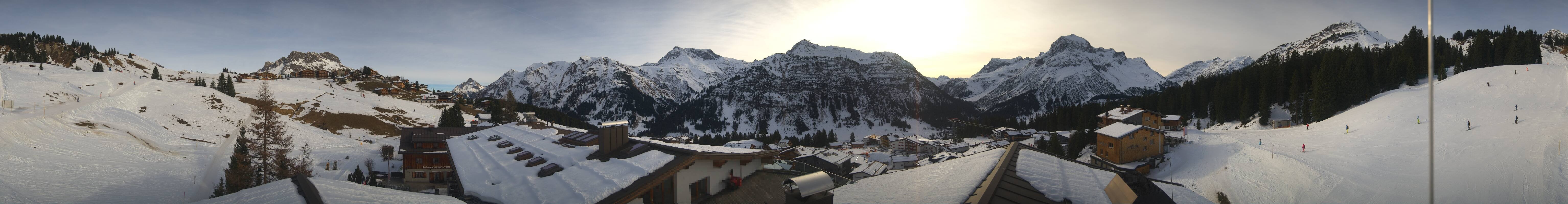 Archiv Foto Webcam Panorama Oberlech - Hotel Goldener Berg