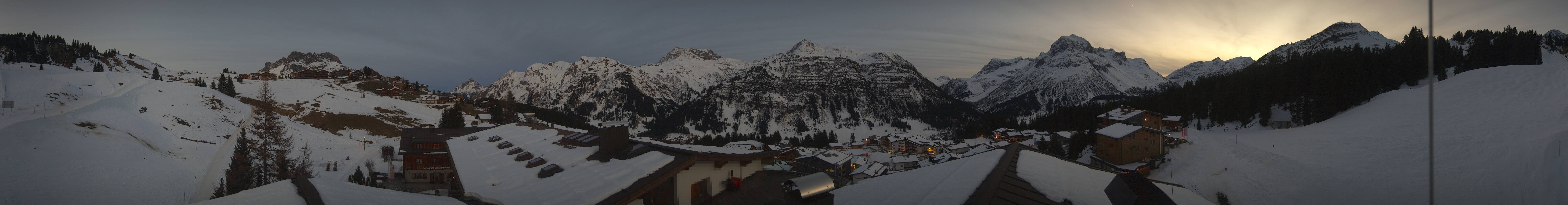 Archiv Foto Webcam Panorama Oberlech - Hotel Goldener Berg