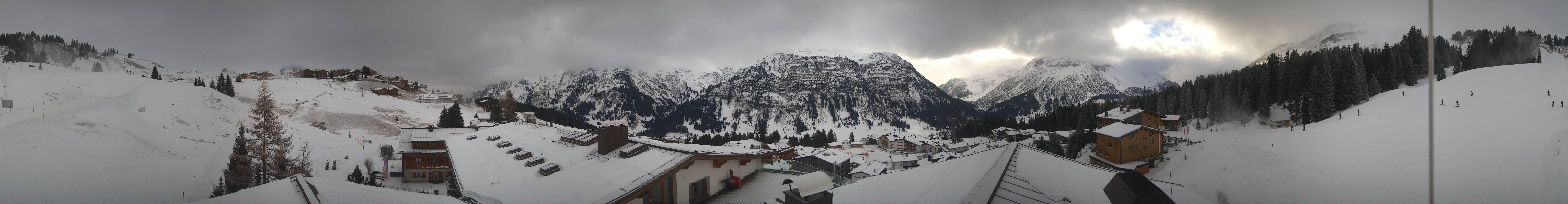 Archiv Foto Webcam Panorama Oberlech - Hotel Goldener Berg