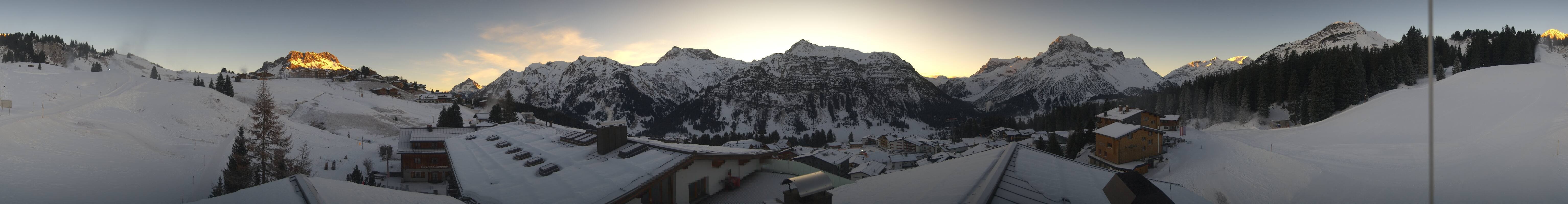 Archiv Foto Webcam Panorama Oberlech - Hotel Goldener Berg