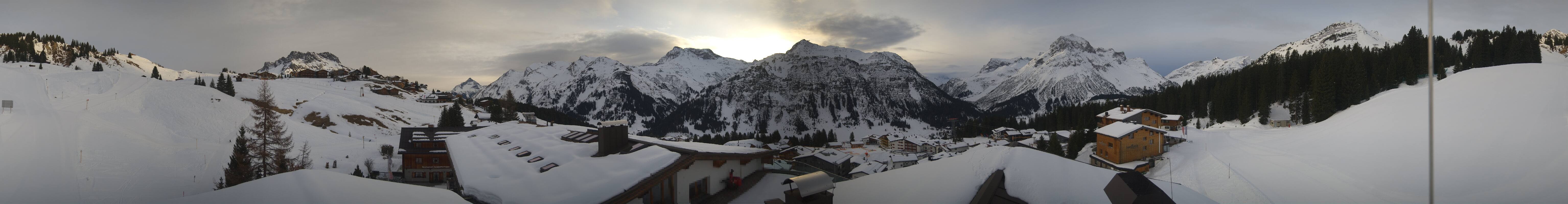 Archiv Foto Webcam Panorama Oberlech - Hotel Goldener Berg
