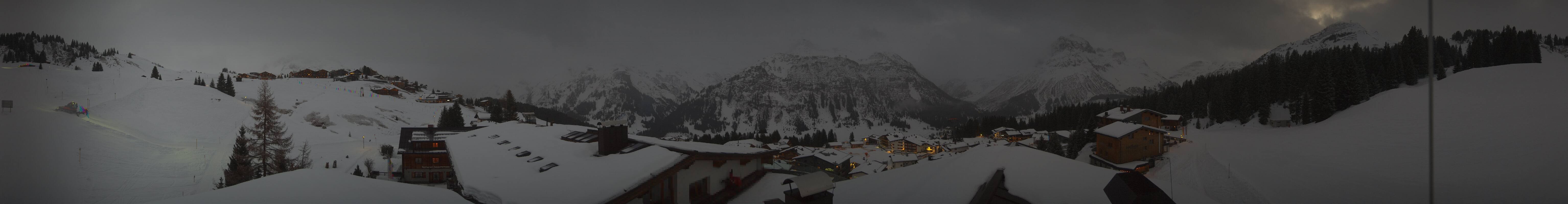 Archiv Foto Webcam Panorama Oberlech - Hotel Goldener Berg