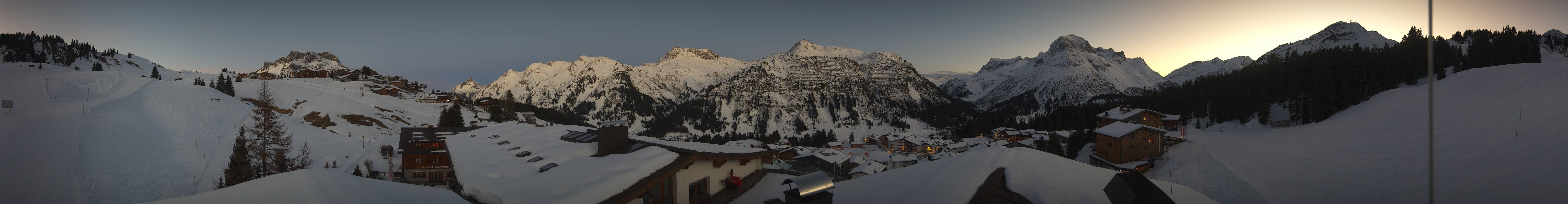 Archiv Foto Webcam Panorama Oberlech - Hotel Goldener Berg