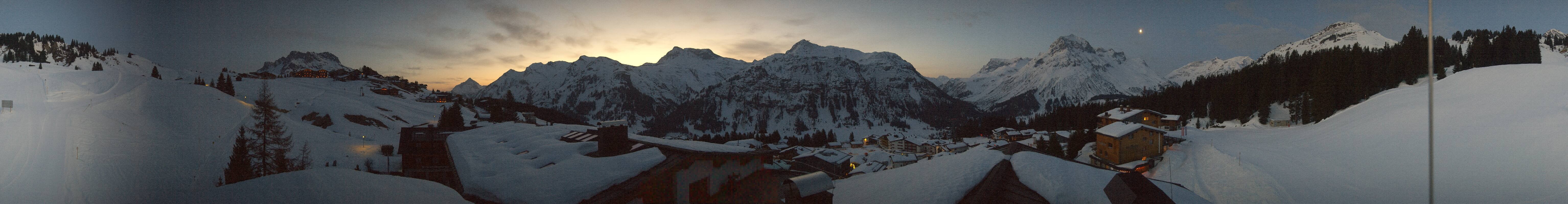 Archiv Foto Webcam Panorama Oberlech - Hotel Goldener Berg