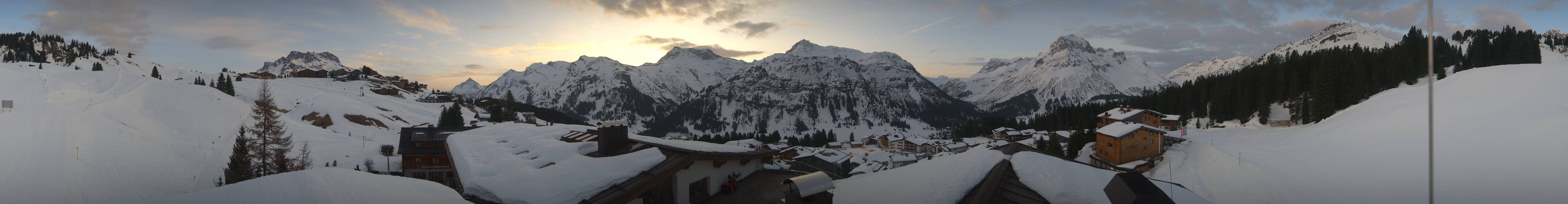 Archiv Foto Webcam Panorama Oberlech - Hotel Goldener Berg