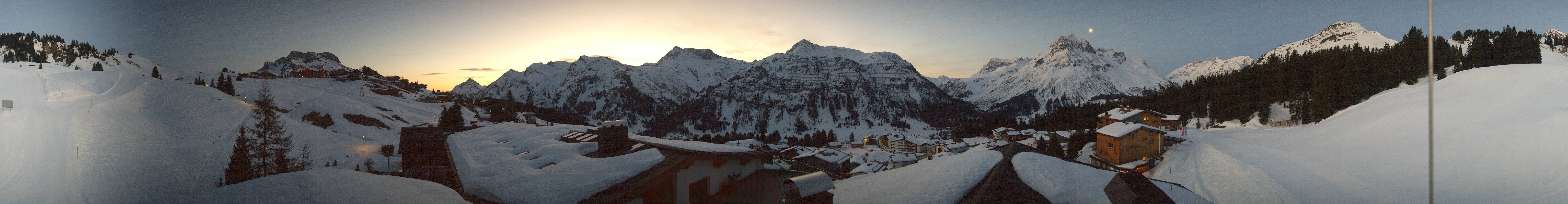 Archiv Foto Webcam Panorama Oberlech - Hotel Goldener Berg