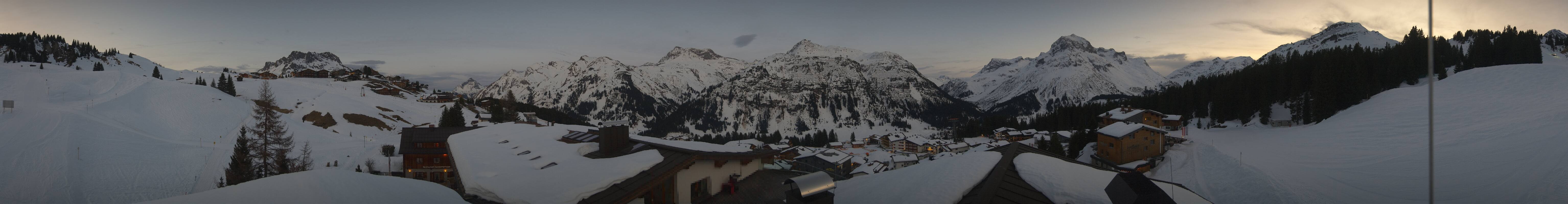 Archiv Foto Webcam Panorama Oberlech - Hotel Goldener Berg