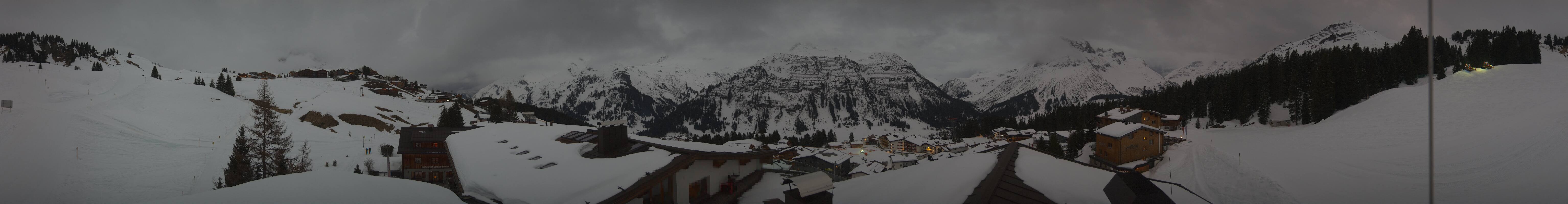 Archiv Foto Webcam Panorama Oberlech - Hotel Goldener Berg