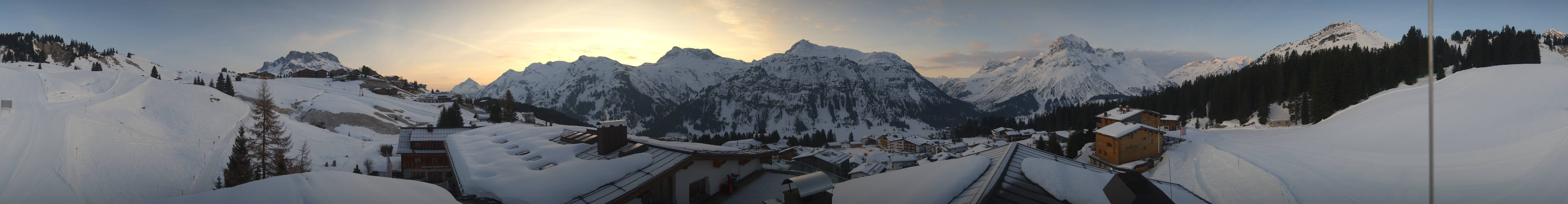 Archiv Foto Webcam Panorama Oberlech - Hotel Goldener Berg