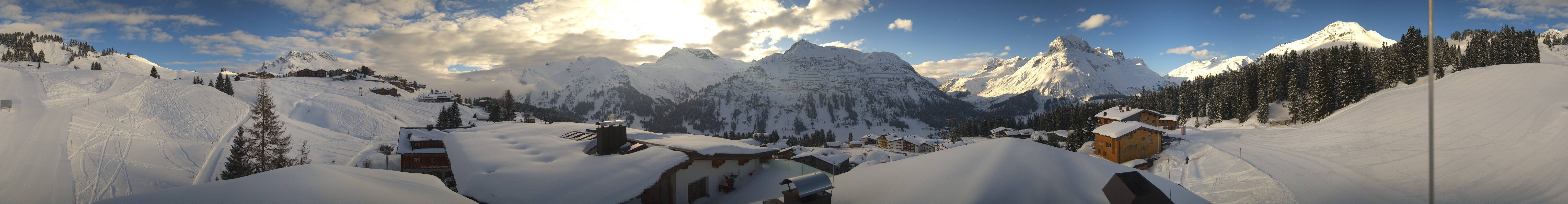 Archiv Foto Webcam Panorama Oberlech - Hotel Goldener Berg