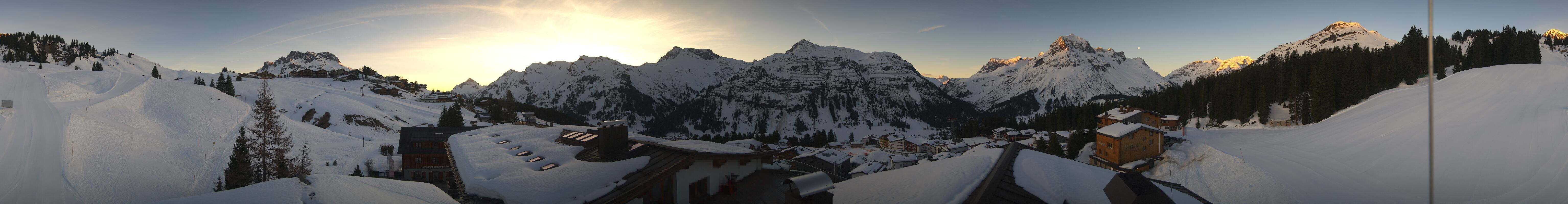 Archiv Foto Webcam Panorama Oberlech - Hotel Goldener Berg