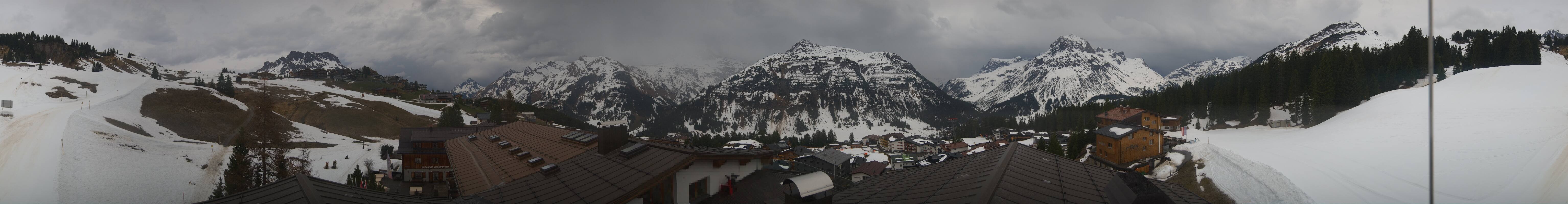 Archiv Foto Webcam Panorama Oberlech - Hotel Goldener Berg