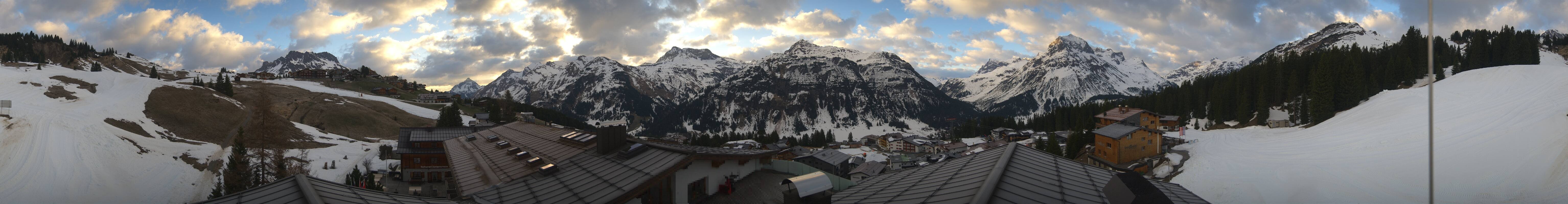 Archiv Foto Webcam Panorama Oberlech - Hotel Goldener Berg