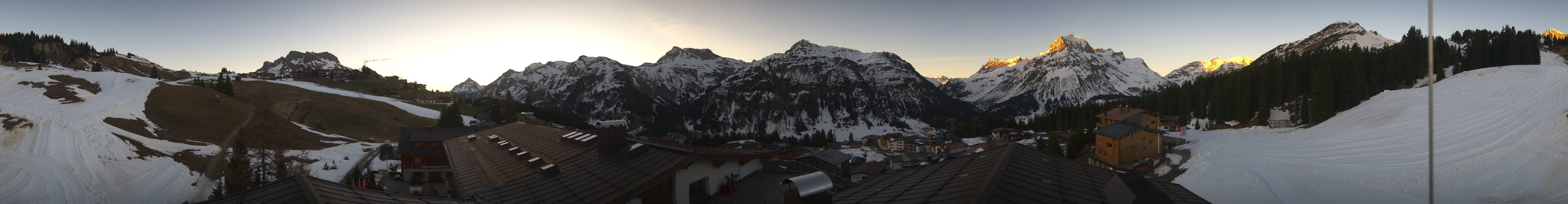 Archiv Foto Webcam Panorama Oberlech - Hotel Goldener Berg