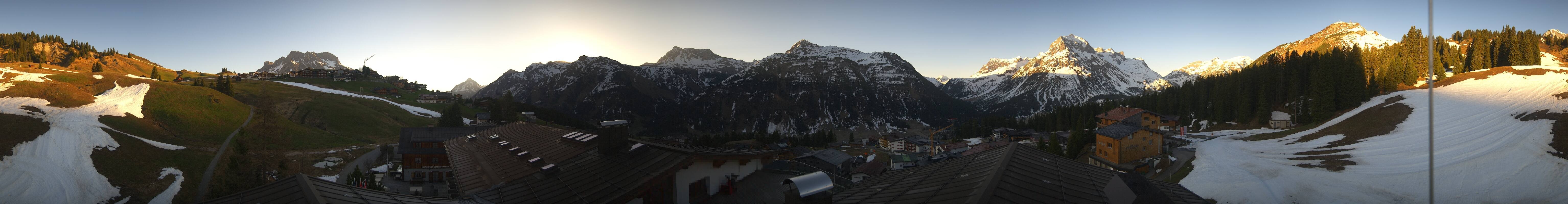 Archiv Foto Webcam Panorama Oberlech - Hotel Goldener Berg