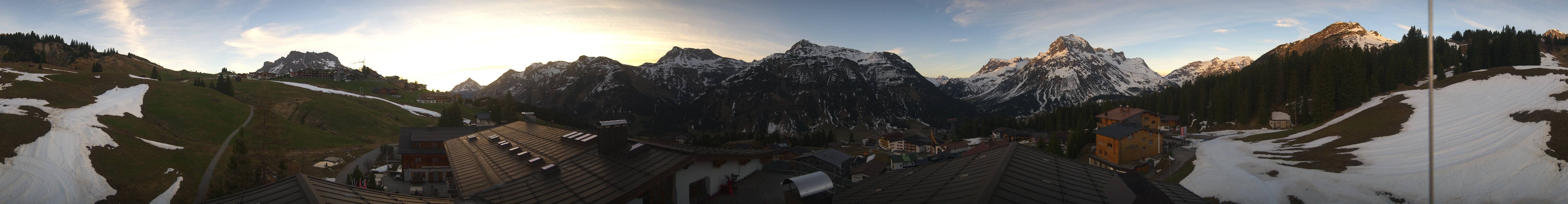 Archiv Foto Webcam Panorama Oberlech - Hotel Goldener Berg