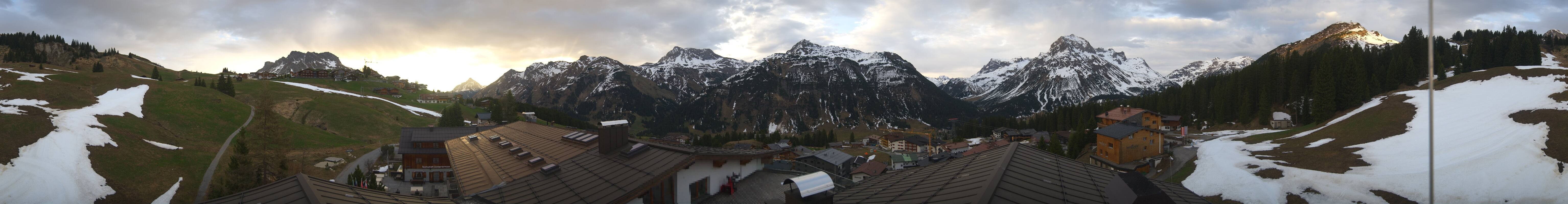 Archiv Foto Webcam Panorama Oberlech - Hotel Goldener Berg