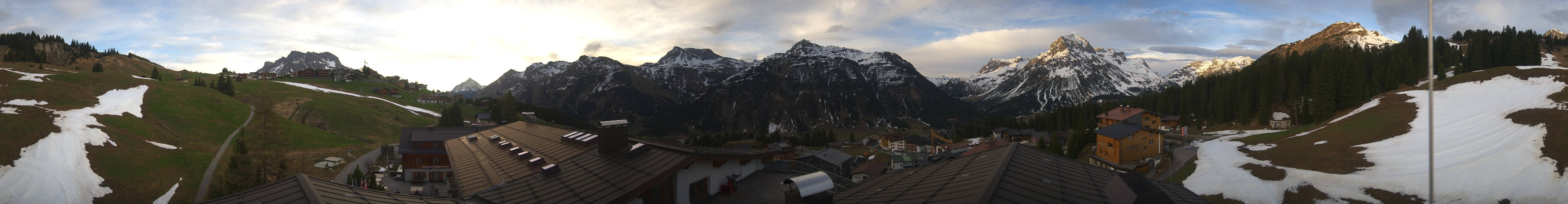 Archiv Foto Webcam Panorama Oberlech - Hotel Goldener Berg