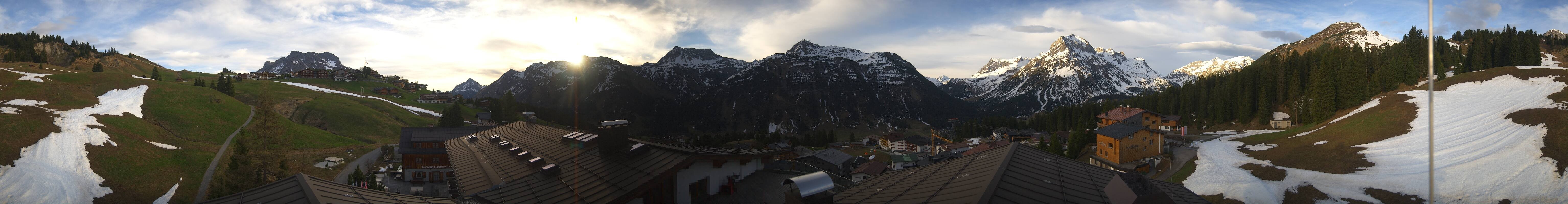 Archiv Foto Webcam Panorama Oberlech - Hotel Goldener Berg