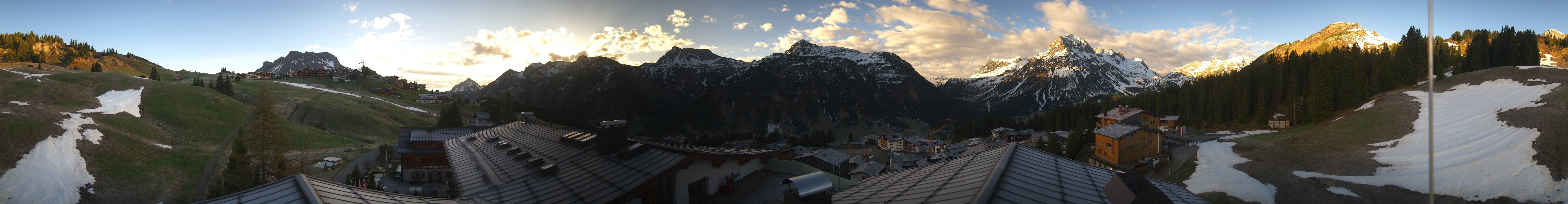 Archiv Foto Webcam Panorama Oberlech - Hotel Goldener Berg