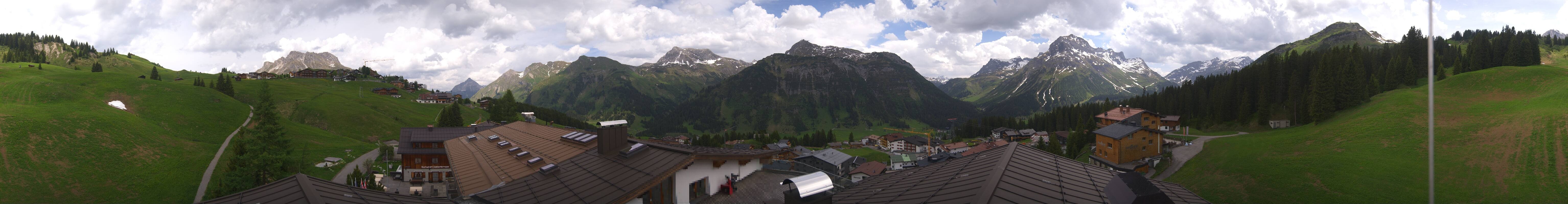 Archiv Foto Webcam Panorama Oberlech - Hotel Goldener Berg