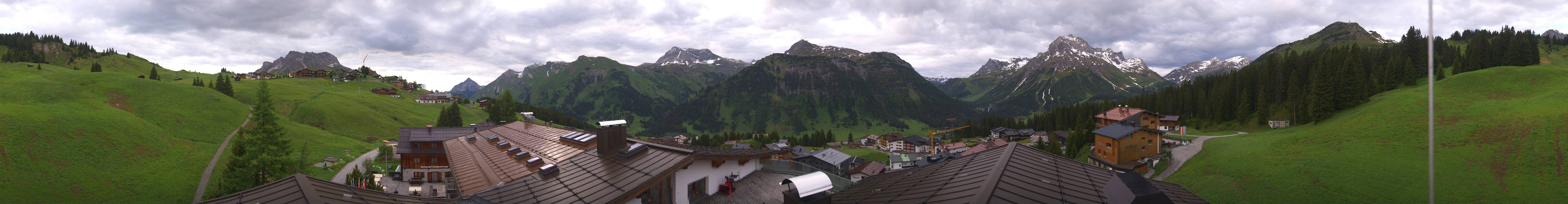 Archiv Foto Webcam Panorama Oberlech - Hotel Goldener Berg