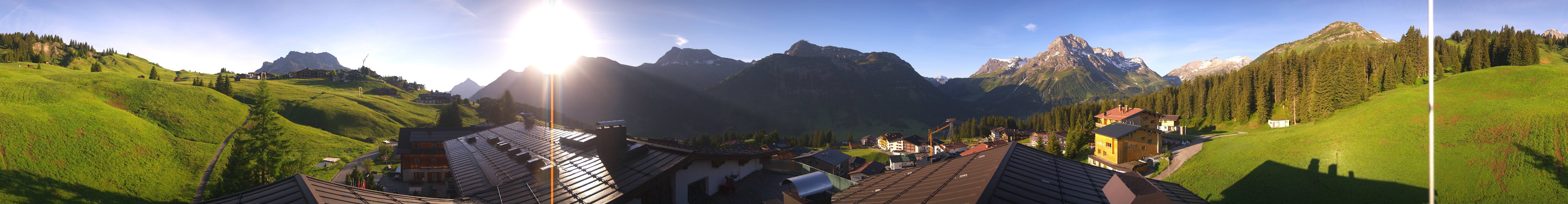 Archiv Foto Webcam Panorama Oberlech - Hotel Goldener Berg