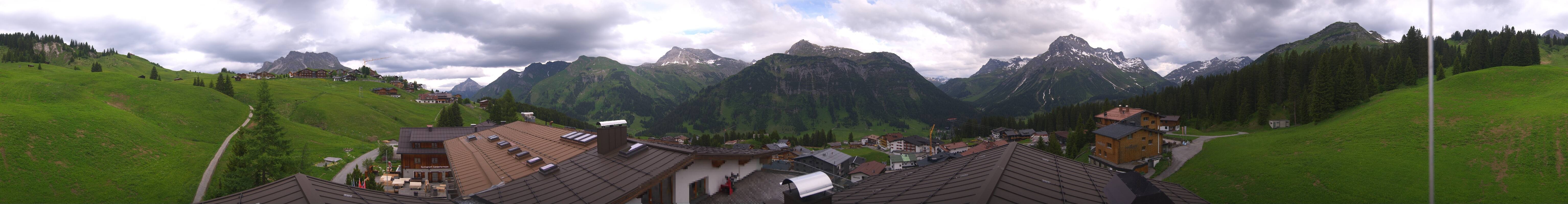 Archiv Foto Webcam Panorama Oberlech - Hotel Goldener Berg