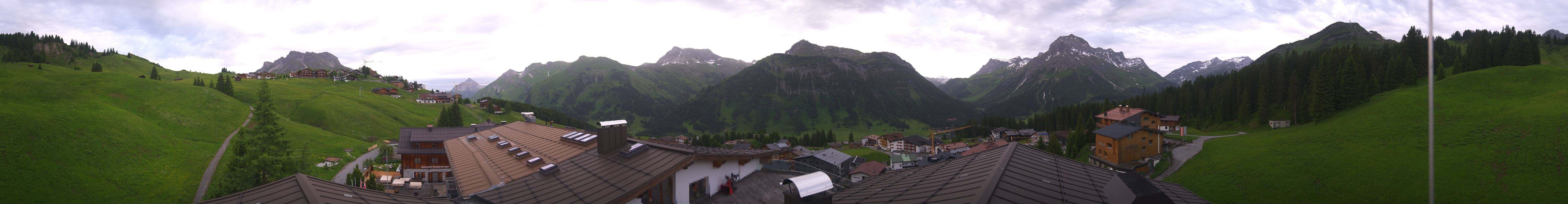 Archiv Foto Webcam Panorama Oberlech - Hotel Goldener Berg