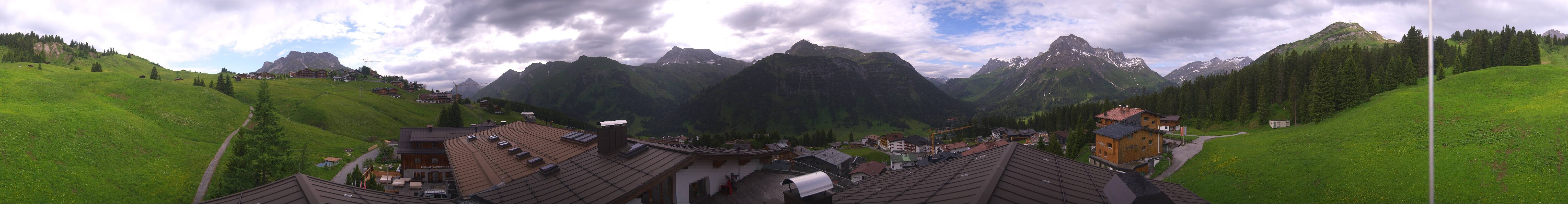 Archiv Foto Webcam Panorama Oberlech - Hotel Goldener Berg