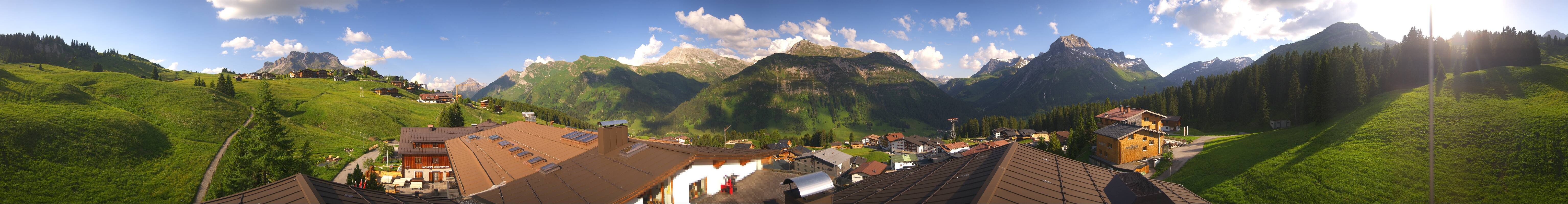 Archiv Foto Webcam Panorama Oberlech - Hotel Goldener Berg