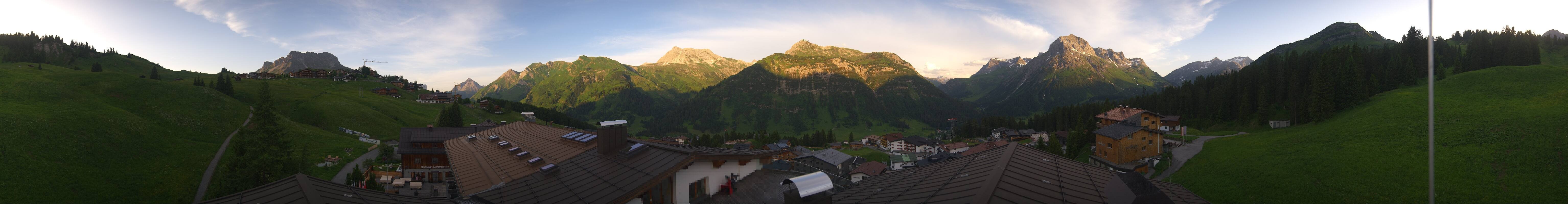 Archiv Foto Webcam Panorama Oberlech - Hotel Goldener Berg