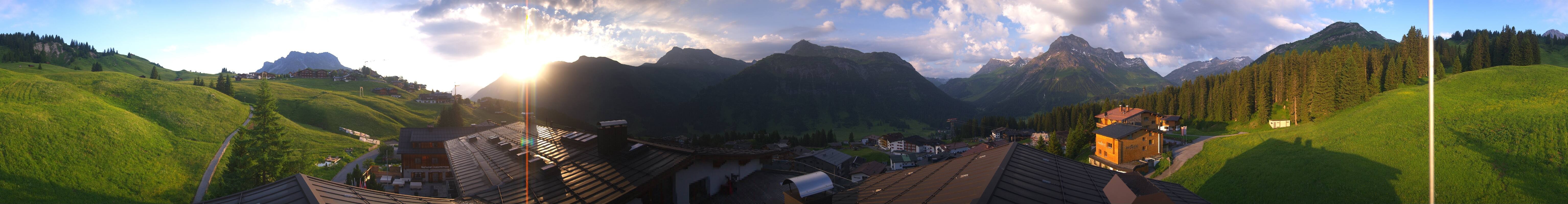 Archiv Foto Webcam Panorama Oberlech - Hotel Goldener Berg