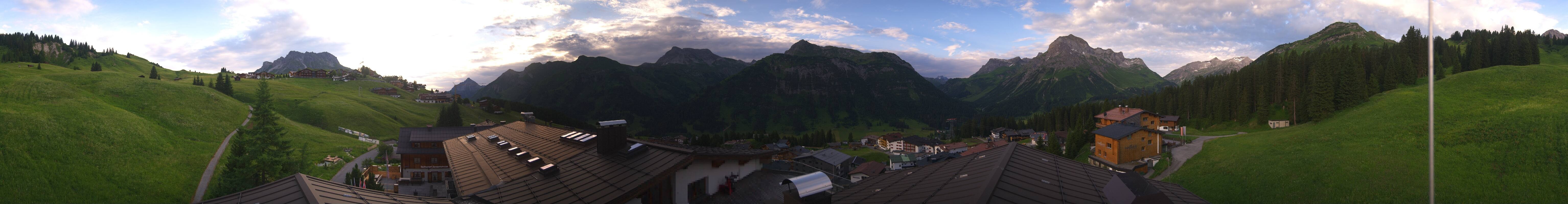 Archiv Foto Webcam Panorama Oberlech - Hotel Goldener Berg