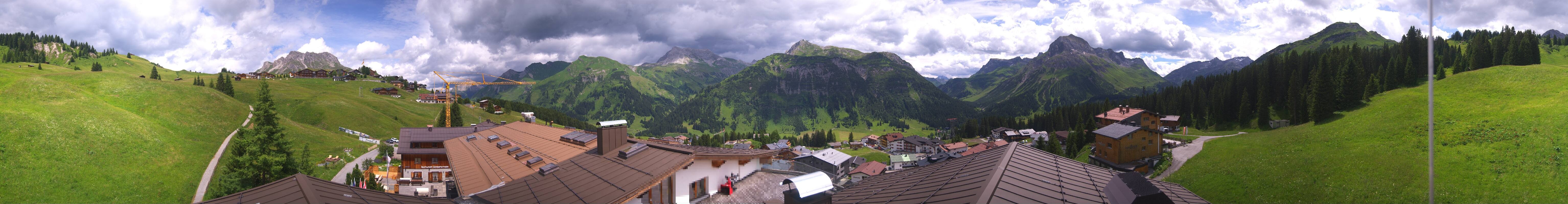 Archiv Foto Webcam Panorama Oberlech - Hotel Goldener Berg