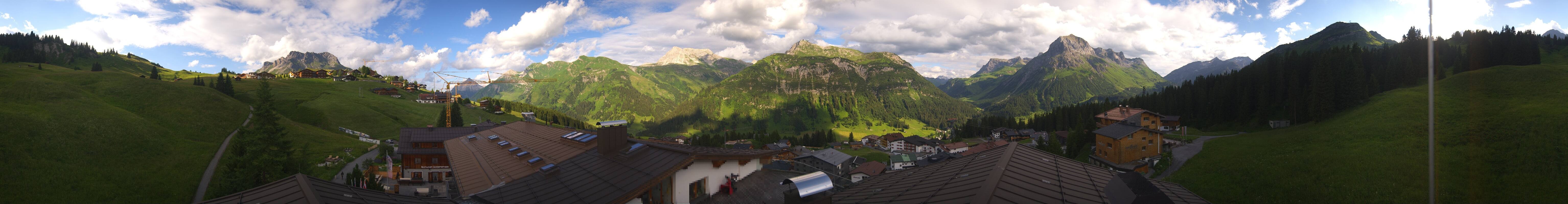 Archiv Foto Webcam Panorama Oberlech - Hotel Goldener Berg