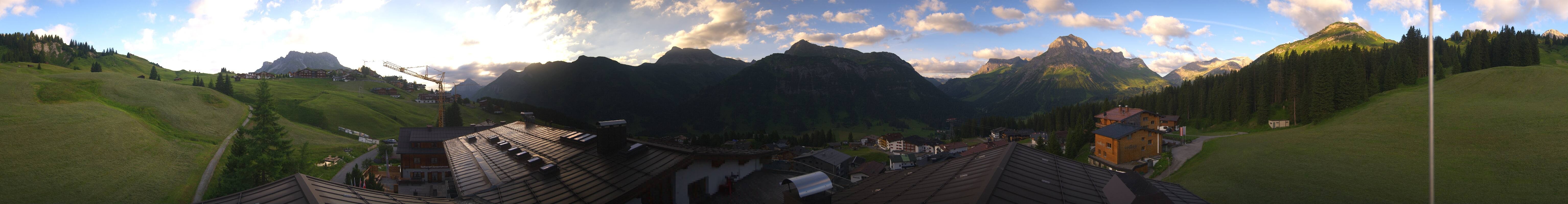 Archiv Foto Webcam Panorama Oberlech - Hotel Goldener Berg