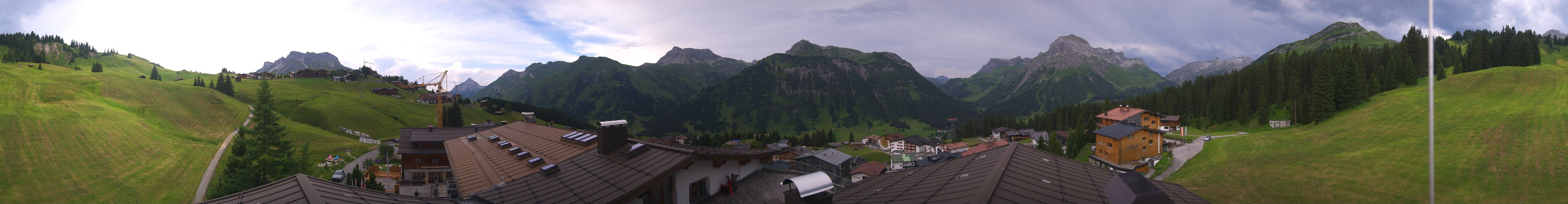 Archiv Foto Webcam Panorama Oberlech - Hotel Goldener Berg