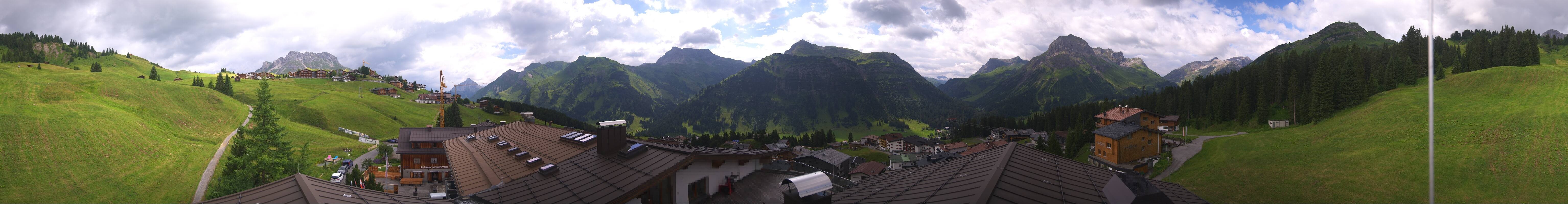 Archiv Foto Webcam Panorama Oberlech - Hotel Goldener Berg