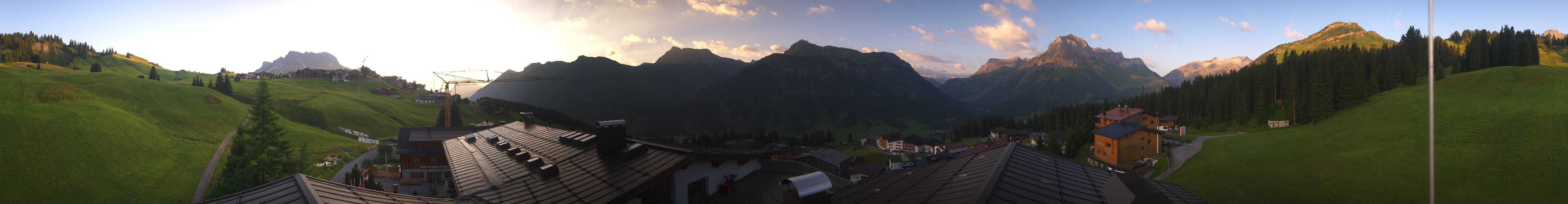 Archiv Foto Webcam Panorama Oberlech - Hotel Goldener Berg