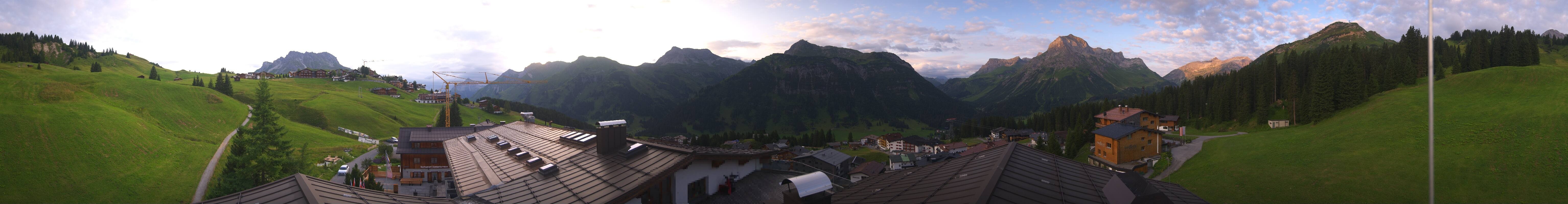 Archiv Foto Webcam Panorama Oberlech - Hotel Goldener Berg