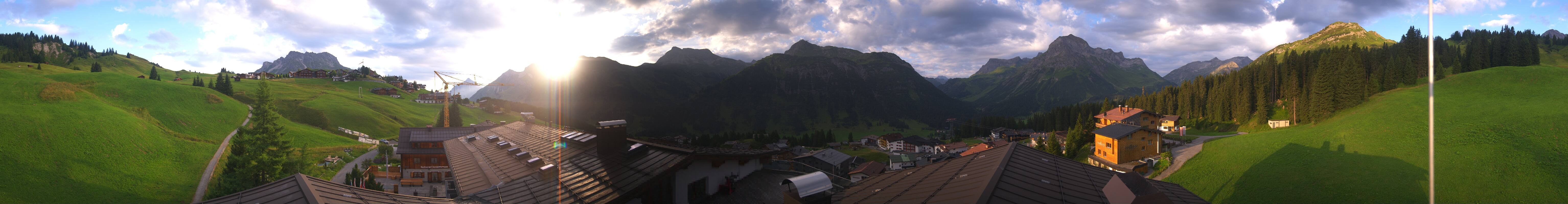 Archiv Foto Webcam Panorama Oberlech - Hotel Goldener Berg