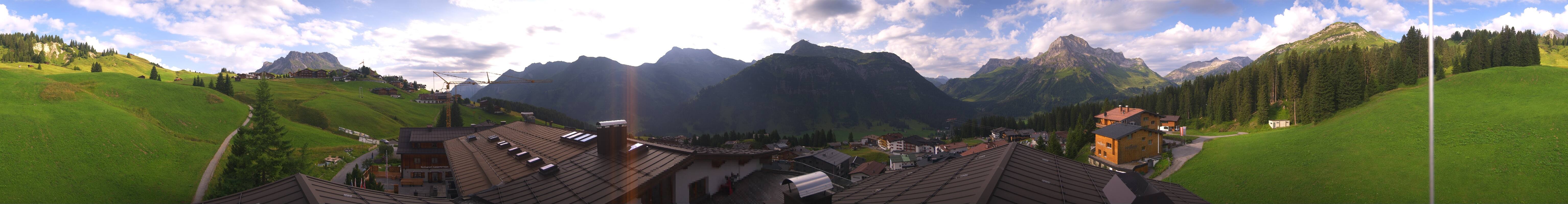 Archiv Foto Webcam Panorama Oberlech - Hotel Goldener Berg