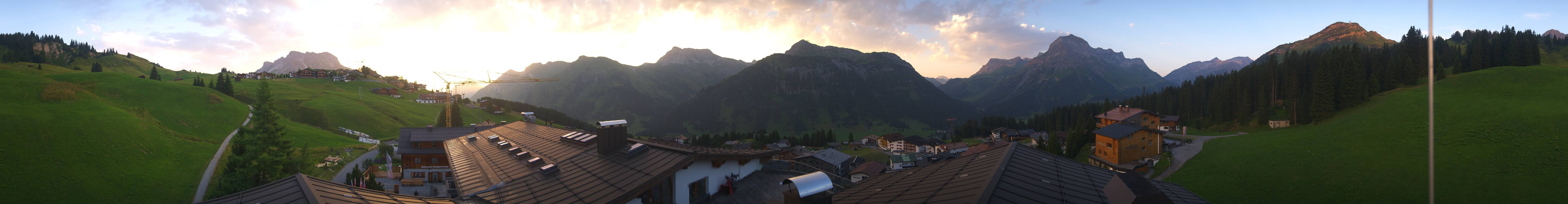 Archiv Foto Webcam Panorama Oberlech - Hotel Goldener Berg