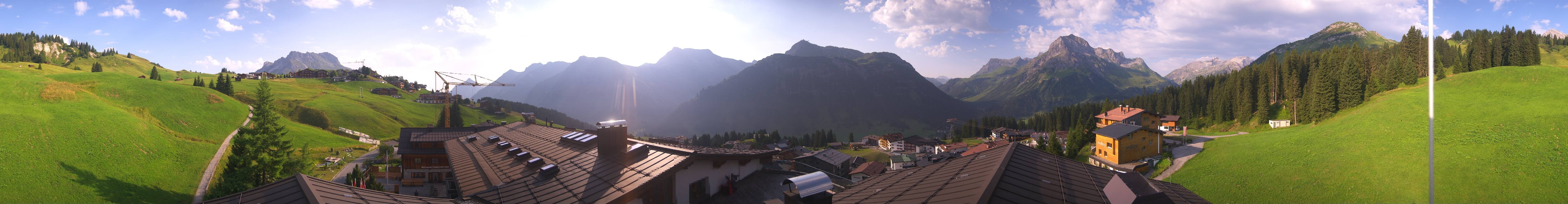 Archiv Foto Webcam Panorama Oberlech - Hotel Goldener Berg