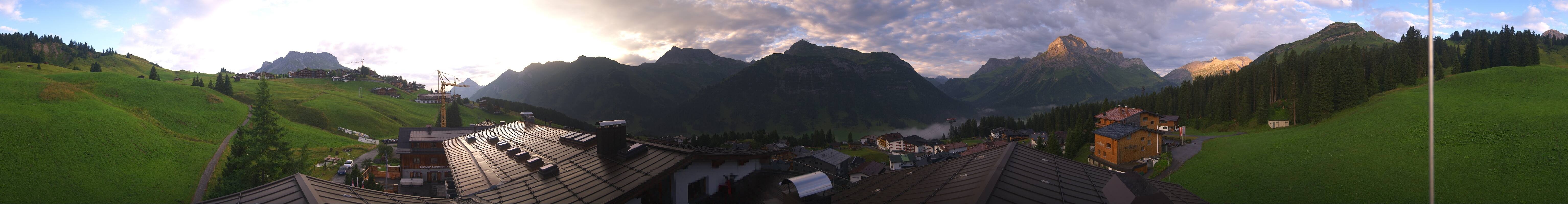 Archiv Foto Webcam Panorama Oberlech - Hotel Goldener Berg