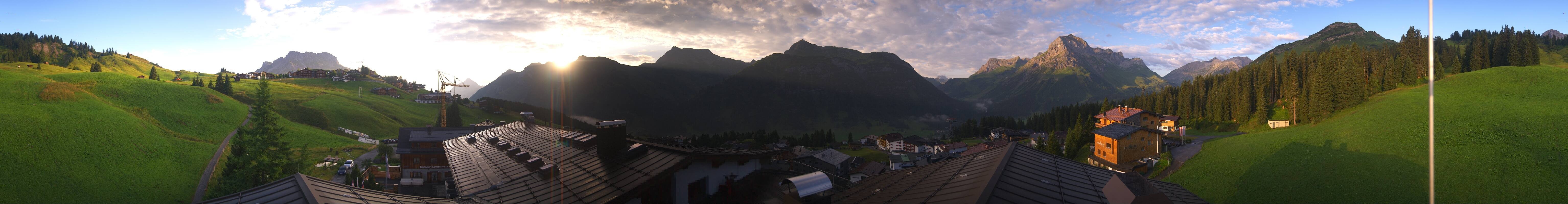 Archiv Foto Webcam Panorama Oberlech - Hotel Goldener Berg