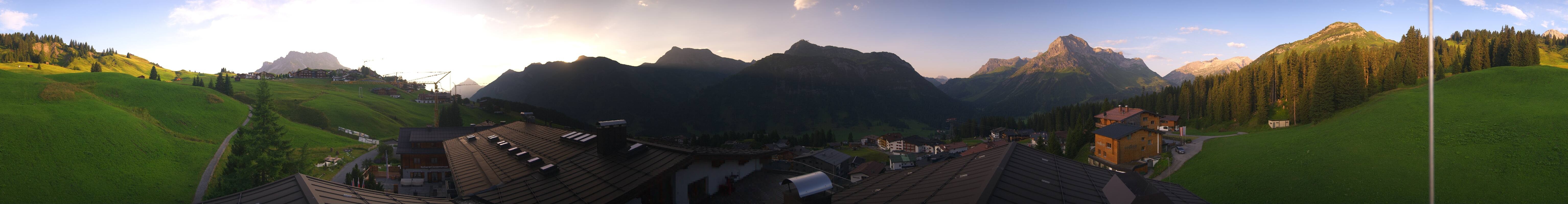 Archiv Foto Webcam Panorama Oberlech - Hotel Goldener Berg